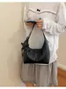 2026 Nova Moda Tendência Padrão Trançado Bolsa Tote de Ombro Único para Axila Casual Retro Grande Capacidade Cor Sólida Bolsa