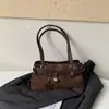 Bolso de axila de alta gama para mujer, nueva colección de primavera de moda 2026, bolso de hombro versátil para el día a día, bolso tote para llevar en movimiento