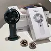 Mini ventilador con forma de oso se puede colocar en un escritorio, mini ventilador para dormitorio, ventilador de mano USB, ventilador eléctrico portátil para el verano