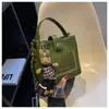 Bolso Retro de Gama Alta para Mujer 2025 Nuevo Estilo Coreano Moda Bolso de Hombro Único Bolso Cruzado Diseño de Nicho Bolso de Mensajero Bolso Cubo
