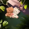 Novo Pingente Magnético de Casal Ursinho Fofo Abraçando Boneco Decoração Chaveiro Criativo para Mochila Presente