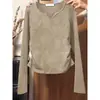 Camiseta de mujer de algodón puro con cuello en V, manga larga, diseño único, pliegues laterales, ceñida a la cintura, corte ajustado, color caqui, top de otoño