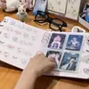 Álbum de Almacenamiento de Tarjetas Pequeñas de Alto Valor, Mismo Estilo que el Libro Rojo, Álbum de Tarjetas de Hojas Sueltas A5 de Cuero Sintético Kt Cat Sushi