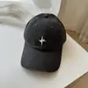Gorra de Béisbol Suave con Bordado de Logo Pequeño Coreano para Hombres y Mujeres, Estilo Retro Japonés Versátil de Moda con Visera Ancha y Corona Profunda, Gorra para el Sol
