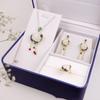 Conjunto de tres piezas con incrustaciones de oro y jade natural de Xinjiang, colgante de jade Dongling, pendientes, conjunto de jade esmaltado con método antiguo