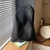 Bolsa casual de grande capacidade transfronteiriça para mulheres 2026 novo estilo retrô bolsa de ombro texturizada bolsa tote para o dia a dia bolsa de axila