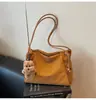 Bolso tote de ante de gran capacidad, nuevo de otoño, para mujer, 2026, de moda, de alta gama, casual, para hombro o axila