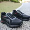 Sapatos Masculinos Primavera Novo Estilo Coreano Tênis para Corrida Leve Respirável Solado Macio Sapatos Esportivos Comércio Exterior Transfronteiriço 2026 Novidades