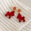 Fique Rico Logo, Ano do Cavalo, Brincos Cavalo Vermelho, Novo Estilo Quente de Venda 2026, Brincos de Luxo para Mulheres