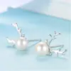 Pendientes de perlas de plata de alce navideño, elegantes pendientes coreanos de moda, astas de animales, un ciervo tiene tus pendientes