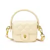 Bolso Pequeño Cuadrado Estilo Coreano Inspirado en Coco Chanel con Cierre de Camelia de Moda Versátil Bolso de Mano para Niños Bolso Cruzado de un Solo Hombro para Padres e Hijos
