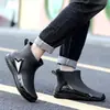 Botas de chuva impermeáveis com cadarço para pesca, para homens e mulheres, antiderrapantes, adequadas para fazenda, canteiro de obras, cozinha, com forro fixo de fleece para aquecimento