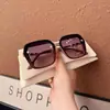 Gafas de sol de moda con montura cuadrada 2026 para mujer, Gafas de sol polarizadas de alta gama versátiles con incrustaciones de perlas estilo diamante anti-UV para mujer