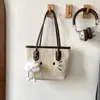 Bolso Tote de Paja Modelo Nuevo 2026 Gran Capacidad Lindo Dibujo Animado Hello Kitty Bolso de Hombro para Estudiantes y Personas que Viajan