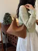 Bolso de Hombro y Axila Grande de Moda y Elegante con un Toque de Lujo, Bolso de Mano Versátil, Bolso Cuadrado Pequeño, Bolso Tote Retro para Mujer