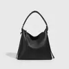 Bolsa Hobo de Couro Fosco 2025 Nova Moda Bolsa de Ombro Único Transversal Grande Capacidade Bolsa para o Dia a Dia Bolsa Tote Feminina Tendência