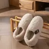 Pantuflas de Algodón para Hombre Invierno con Talón Cerrado Para Exteriores 2026 Nuevo Estilo Para Interiores Hogar Forradas de Terciopelo Espeso Calentitas Zapatos de Algodón con Talón Cerrado Hombre