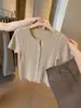 Camiseta de Tricô de Seda de Gelo Cor de Aveia Estilo Old Money com Manga Curta para Mulheres, Roupa de Verão Única e Bonita, Top de Caimento Perfeito