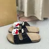 Zapatos de exterior para mujer estilo Birkenstock de dibujos animados lindos, modernos y a la moda, con suelas suaves, antideslizantes, apilables, de suela gruesa, de doble uso, medias pantuflas de punta cerrada para mujer