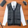 Colete Masculino de Tricô Grosso com Gola V, Novo Estilo Outono/Inverno, Cardigan Suéter Quente Casual da Moda para Meia-Idade e Idosos