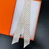 Modelo nuevo de otoño estilo coreano, letra C pequeña, cinta decorativa de sarga de seda para mujer, para envolver bolsas, pañuelo de seda, pañuelo pequeño para el cuello