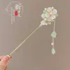 Grampo de cabelo de flor de magnólia, grampo de cabelo de estilo antigo, acessório de cabelo Hanfu, acessório de cabelo de cheongsam para mulheres, grampo de metal com pérola e franja, grampo de cabelo de jade