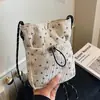 Bolsa de Celular Coreana da Moda para Mulheres Outono e Inverno 2025 Nova Bolsa Transversal de Veludo para Trabalho e Deslocamento Bolsa Pequena de Ombro Leve