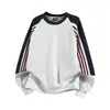 Sudadera con capucha de retazos de tres barras americanas de color block, cuello redondo para hombre, nueva de 2026, holgada, peso pesado, top de otoño, moderno
