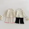 Camisa de Base Feminina Estilo Novo de Primavera com Gola Alta e Barra Franzida, Blusa T-Shirt Elegante Floral Fina de Manga Longa para Bebês