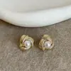 Pendientes Geométricos Triangulares de Metal con Perla y Circonita Micro-Pavimentada para Mujer Estilo Retro Francés Lujo Accesible Pendientes de Moda Elegantes Pendientes