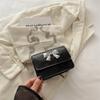 Mini bolsa de alta qualidade Niche Chain Crossbody Bag feminino 2024 Novo estilo popular All-match Bow Small Square Bag