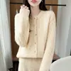 Nuevo Cardigan de Punto Grueso con Cuello Redondo de Siete Puntos de Lana Pura para Otoño/Invierno 2026 Manga Larga para Mujer Suéter de Lana Retorcida