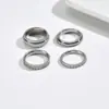 Anillo Versátil Simple Liso Minimalista de Lujo Ligero Estilo Europeo y Americano en Color Acero con Fila de Diamantes, Set de Apilamiento de Lujo Ligero