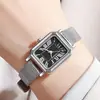 Relógio Quadrado Pequeno Retrô Temperamento Estudante Relógio com Pulseira de Malha de Metal Nicho Relógio de Pulso Feminino Quartzo Atacado