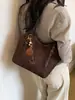 Bolso de mano transfronterizo para mujer, nueva colección de otoño 2026, bolso de hombro Melard retro súper moderno para el día a día, bolso tote de gran capacidad