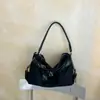 Moda Retro de Comercio Exterior Bolso con Remaches para Mujer 2026 Nueva Moda Bolso de Hombro Único Bolso Tote Simple de Gran Capacidad