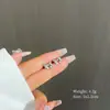 [acero de titanio de cuerpo completo] pendientes de estilo minimalista con patrón de lazo, pendientes fríos para hombres y mujeres, temperamento de personalidad, pendientes para banquete