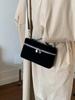 Bolso de Mano con Textura Mate de Moda Bolsa para Lonchera Nueva Bolsa Caja Retro de Nicho Bolso Pequeño Casual Elegante de Hombro Cruzado