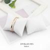 Almohada de cuero sintético en blanco y negro para exhibición de joyas, soporte de almohada de algodón y seda, soporte de franela para reloj y pulsera, almohada para joyas.