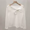 Nueva Camiseta Base de Manga Larga Ajustada Adelgazante Estilo Francés con Cuello en V y Lazo, con un Elegante Top de Punto Debajo