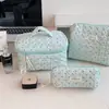 Nueva Bolsa de Maquillaje de Fresas, Gran Capacidad, Alto Valor Estético, Organizador de Maquillaje Lindo y Femenino, Neceser Portátil para Viaje