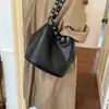 Bolso grande de gran capacidad para mujer, nuevo bolso de hombro de moda 2026 para ir al trabajo, bolso cubo popular para otoño e invierno