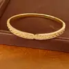 Pulsera de Hebilla Redonda con Circonita Chapada en Oro Real de 18k Pulsera de Diseño de Nicho Exquisita de Moda Versátil Accesorio para Mujeres