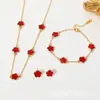 Conjunto de Collar, Pulsera y Pendientes de Trébol de Cinco Hojas de Venta Caliente Transfronteriza Moda Gama Alta Nicho Flor Única Cara Madreperla Joyería