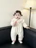 Roupas de Bebê, Jaquetas Espessadas para Primavera e Outono, Macacões Estilosos de Peça Única para Meninas Recém-Nascidas, Macacões Dupla Camada de Princesa, Roupas para Exterior