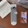 Calcetines YOUJIAXIU para Mujer Estilo Otoño/Invierno ins Tonos Grises Dulces Calcetines de Tubo Recto Florales Arrugados Calcetines de Algodón Retro de Media Pantorrilla