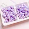 Crema acrílica de color sólido Mabei, cuentas de agujero recto con forma de corazón pequeño, cuentas sueltas, cadena para teléfono móvil, pulsera, accesorios de joyería