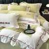 Clase de Lujo Ligero Ropa de Cama 100% Algodón de Fibra Larga Cepillado Bordado Juego de Cuatro Piezas Funda de Edredón Súper Suave Engrosada Cama Algodón Puro