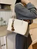 La nueva bolsa de axila de gran capacidad de Hengeng, un bolso de hombro versátil y elegante para mujer, perfecto para la escuela, el trabajo y el uso diario