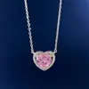 Collar de Corazón para Mujer Diseño de Nicho Ins Lujo Ligero Corazón de Melocotón Forma de Corazón Cadena de Clavícula Diamante Único Moda Venta Caliente Joyería de Transmisión en Vivo